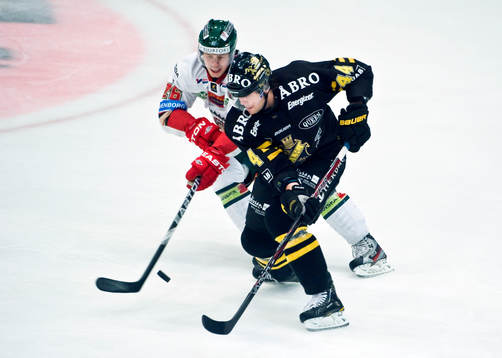 Victor Backman, Frölunda och Josh Macnevin, AIK