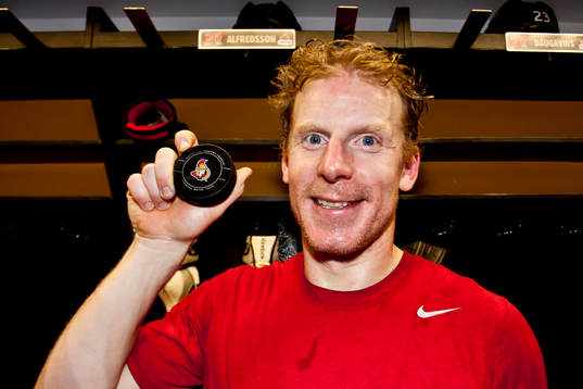 Dec. 30, 2011 - Ottawa, Ottawa, Canada -  Ottawa captain,