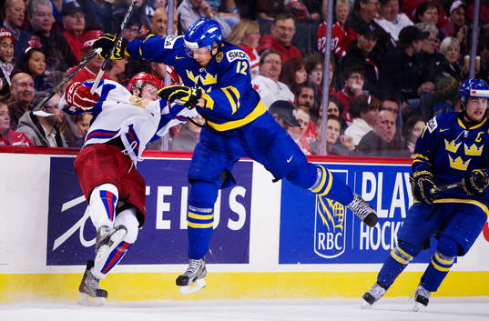 Ivan Telegin, Ryssland och Patrik Nemeth, Sverige, tackling