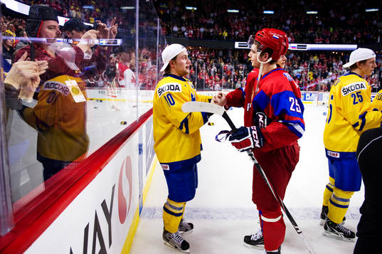 Johan Larsson, Sverige, och Yevgeni Kuznetsov, Ryssland,