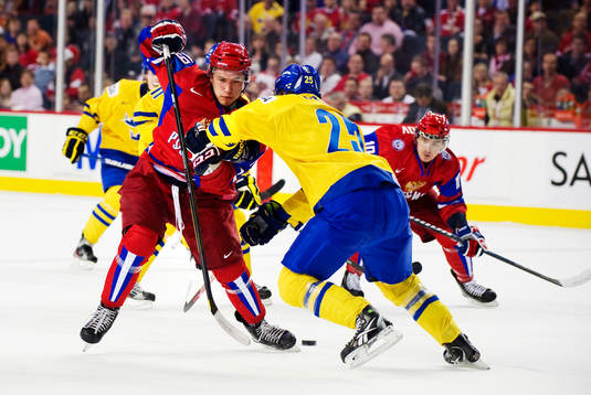 Alexander Khokhlachev, Ryssland, stoppas av Jonas Brodin,