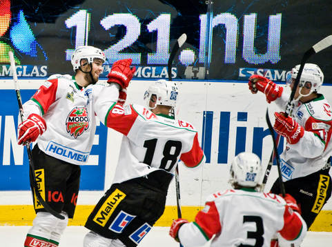 Dick Axelsson, Modo, jubel