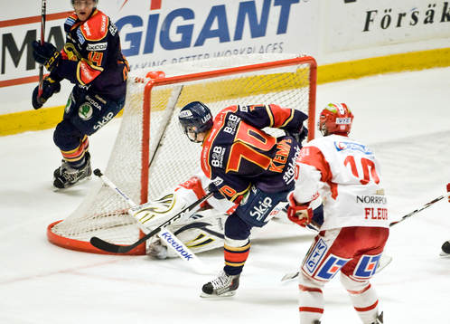 Mario Kempe, Djurgården gör 2-0 på Gustaf Lindvall,