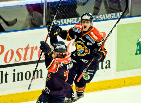 Mario Kempe och Fredrik Claesson, Djurgården, jubel