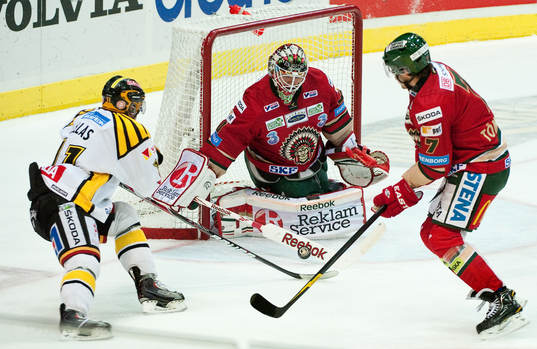 Jesper Ollas, Brynäs. Henrik Tömmernes, Frederik
