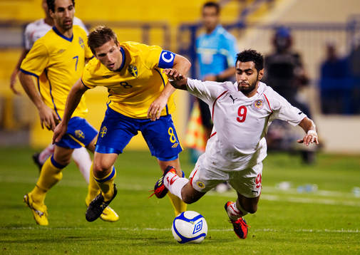 Anders Svensson, Sverige, fäller Hamad Faisal, Bahrain