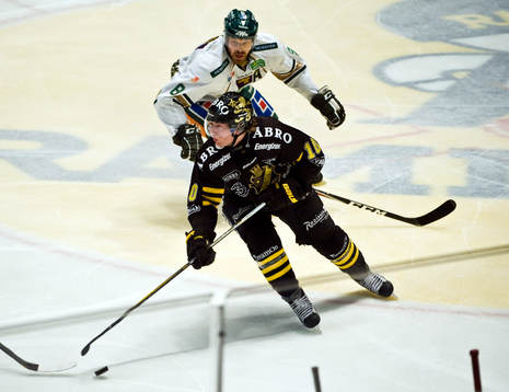 Sanny Lindström, Färjestad och Richard Gynge, AIK
