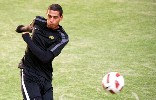 Eddie Hernandez, Häcken