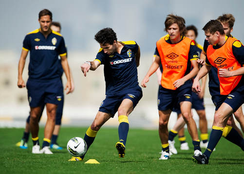 Jimmy Durmaz dribblar
