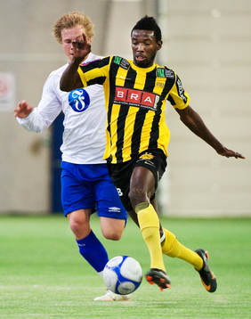 Dioh Williams, Häcken, jagas av Martin Ramsland,