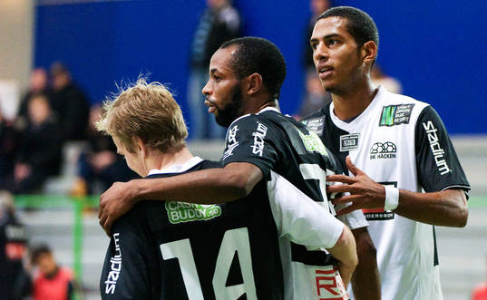 Rene Makondele, Eddie Hernandez, Häcken, jubel