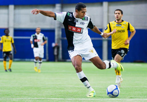 Eddie Hernandez, Häcken