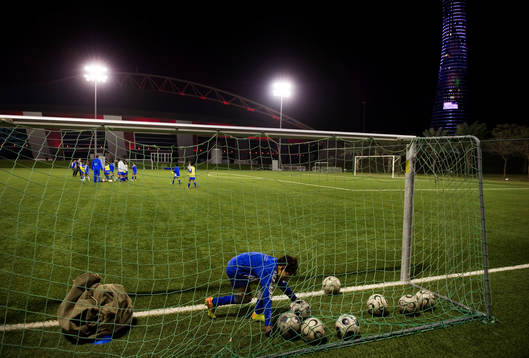 Bläddra bland fler bilder av Fotboll, Aspire ungdomsakademi
