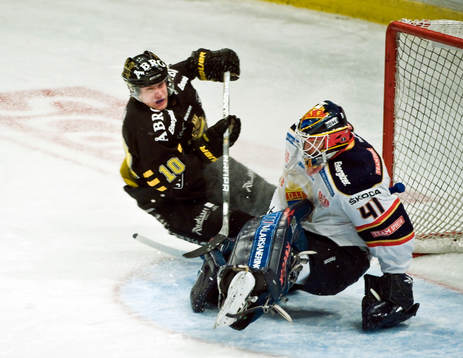Richard Gynge, AIK och Gustaf Wesslau, målvakt, Djurgården