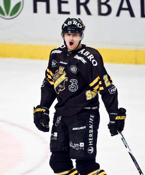 Johannes Salmonsson, AIK matchvinnare eter sitt andra mål
