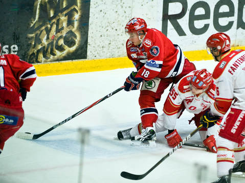 Bläddra bland fler bilder av  Ishockey, Allsvenskan, Södertälje - Troja-Ljungby