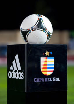 Copa Del Sol, Boll