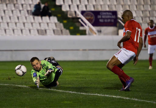 Welliton, Spartak Moskva, gör 1-1 bakom John Alvbåge,