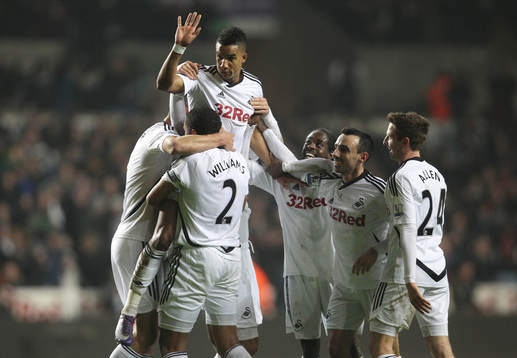 Bläddra bland fler bilder av Fotboll, Premier League, Swansea v Chelsea