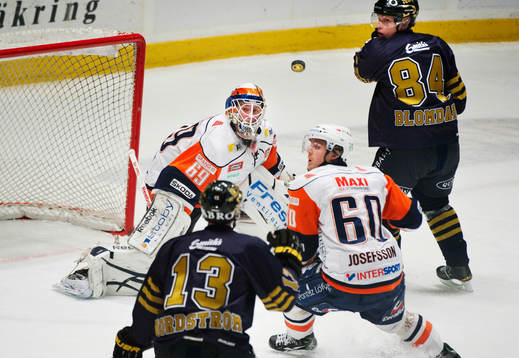 Joakim Nordström och Patric Blomdahl, AIK, oroar framför