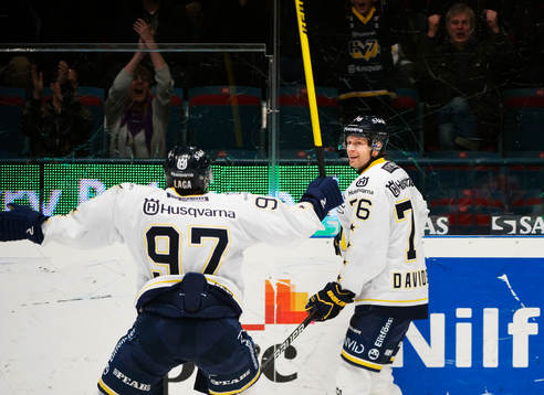 Per Ledin och Johan Davidsson, HV71, jubel