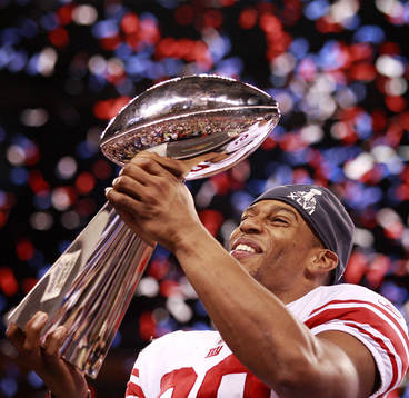 New York Giants - New England Patriots: Victor Cruz (80),
