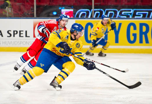 Joel Lundqvist, Sverige med puck