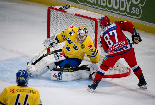 Viktor Fasth, målvakt Sverige täpper igen framför Vadim