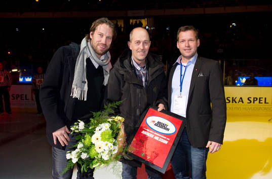 Peter Forsberg (t v). Svenska Spel