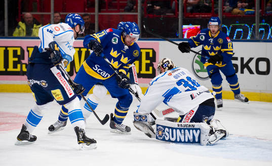 Joel Lundqvist, Sverige krigar för pucken