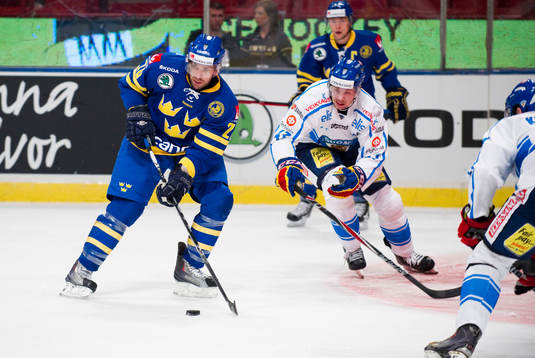 Joel Lundqvist, Sverige