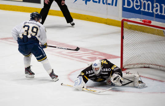 Jukka Voutilainen, HV71 petar in det enda målet