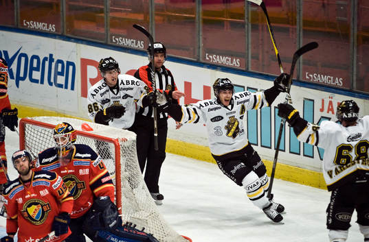 Victor Ahlström, Oscar Ahlström och Daniel Rudslätt, AIK
