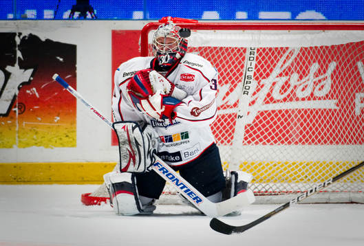 Fredrik Norrena, målvakt