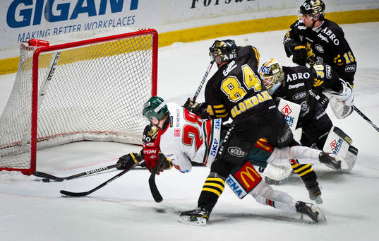 Patrik Näslund, Frölunda kastar sig
