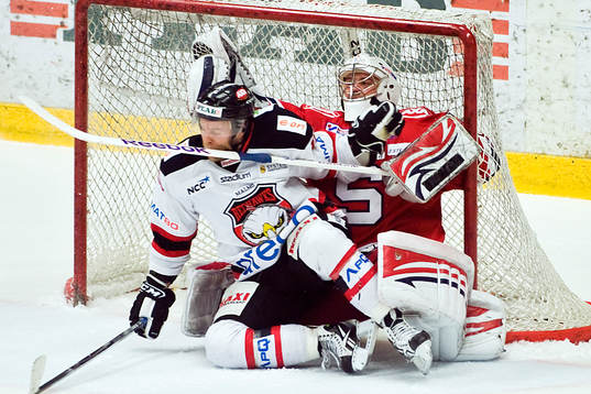 Robert Carlsson, Malmö och Julius Hudacek, målvakt,
