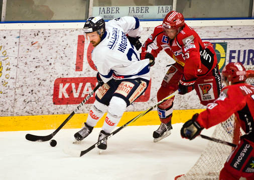 Fredrik Höggren, Bofors och Julius Larsson, Almtuna