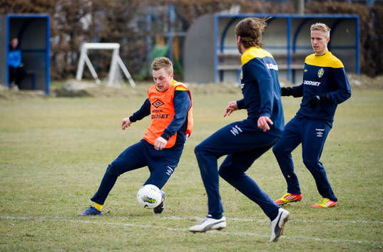 Bläddra bland fler bilder av Fotboll, Inför Kroatien - Sverige A