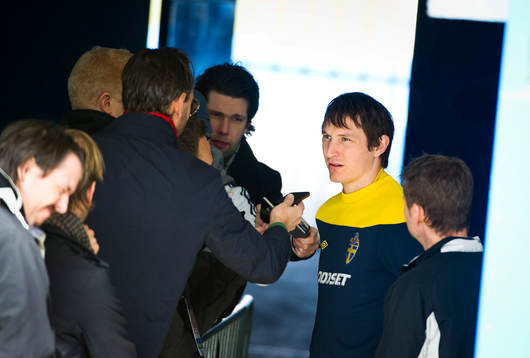 Kim Källström i mixed zone