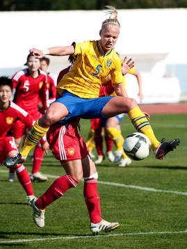 Caroline Seger, Sverige