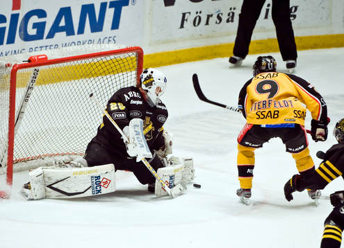 Markus Svensson, målvakt, AIK och Sebastian Enterfeldt,