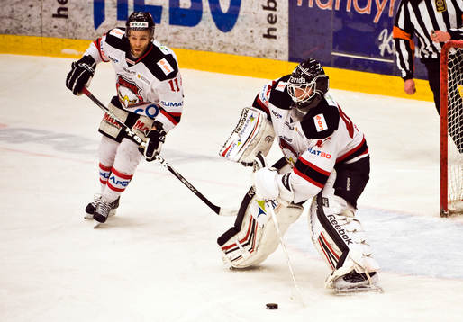 Robert Carlsson och Pontus Sjögren, målvakt, Malmö