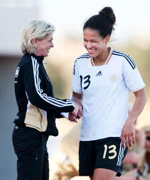 Silvia Neid, förbundskapten, Celia Okoyno Da Mbabi,