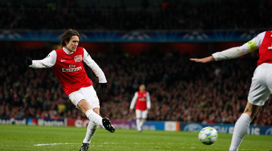 Bläddra bland fler bilder av Fotboll, Champions League Arsenal v Milan