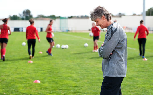 Pia Sundhage, förbundskapten