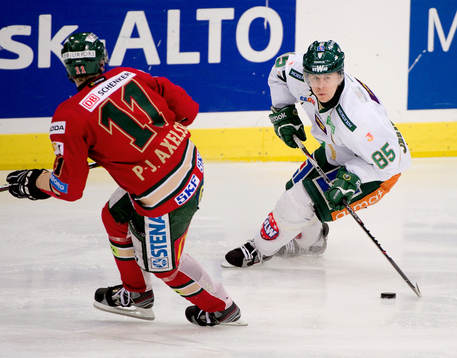 Mikael Johansson, Färjestad. Per-Johan Axelsson, Frölunda