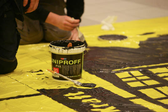 Supporters förbereder tifo