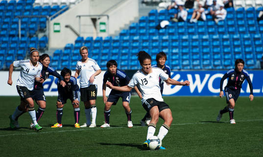 Bläddra bland fler bilder av Fotboll, Dam, Algarve Cup, Final, Tyskland - Japan