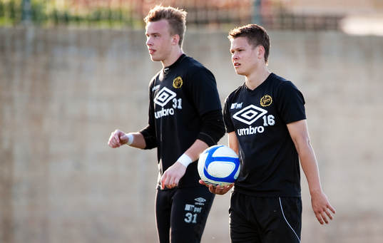 Andreas Andersson, målvakt, Viktor Claesson