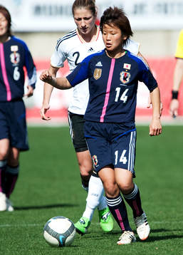 Asuna Tanaka, Japan